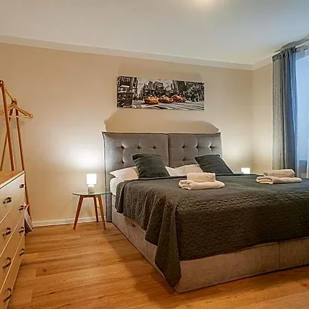 Hotel Sting Havirov 3*
